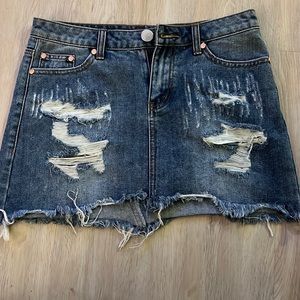 Denim skirt. Worn once